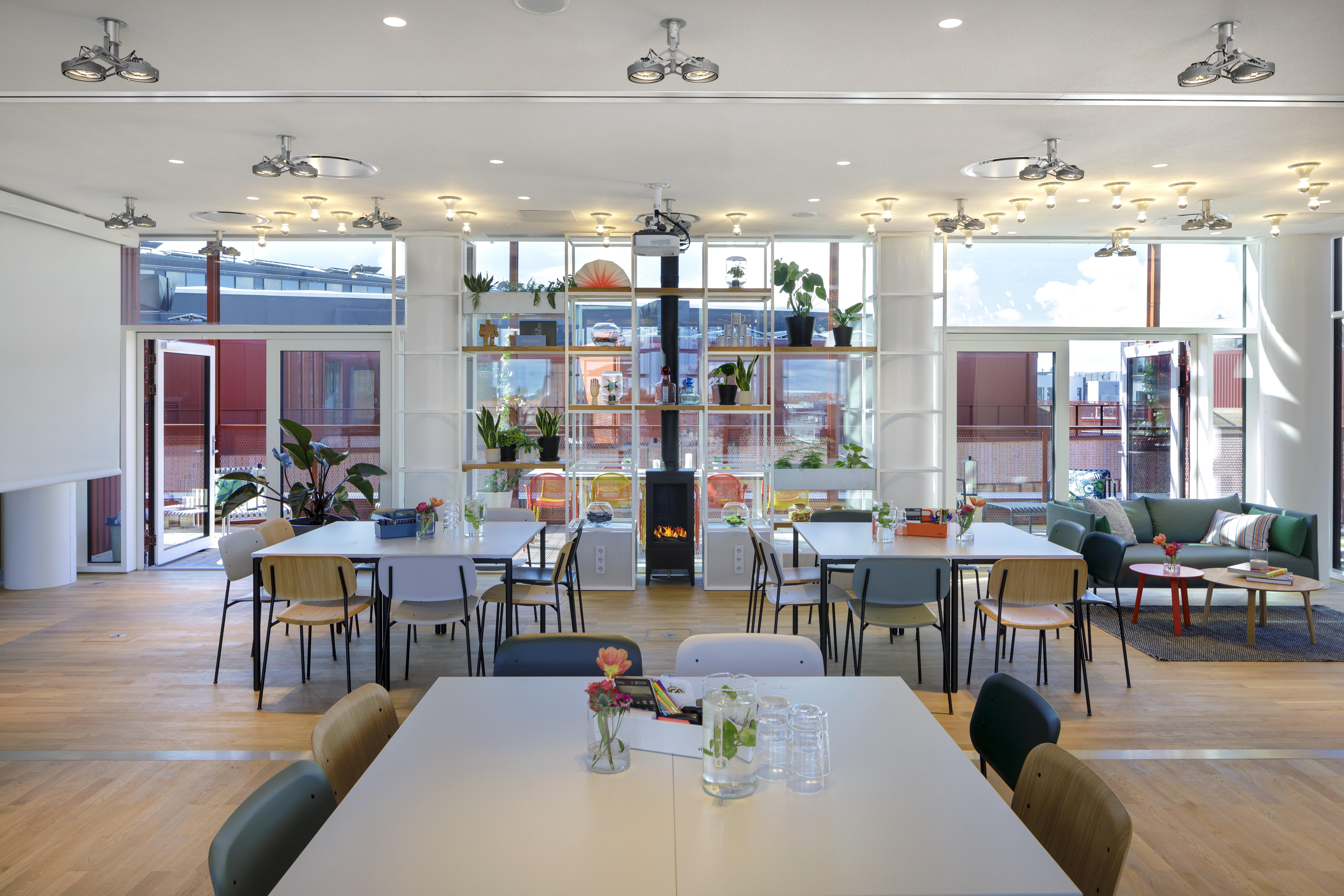 Zoku Aparthotel 4*