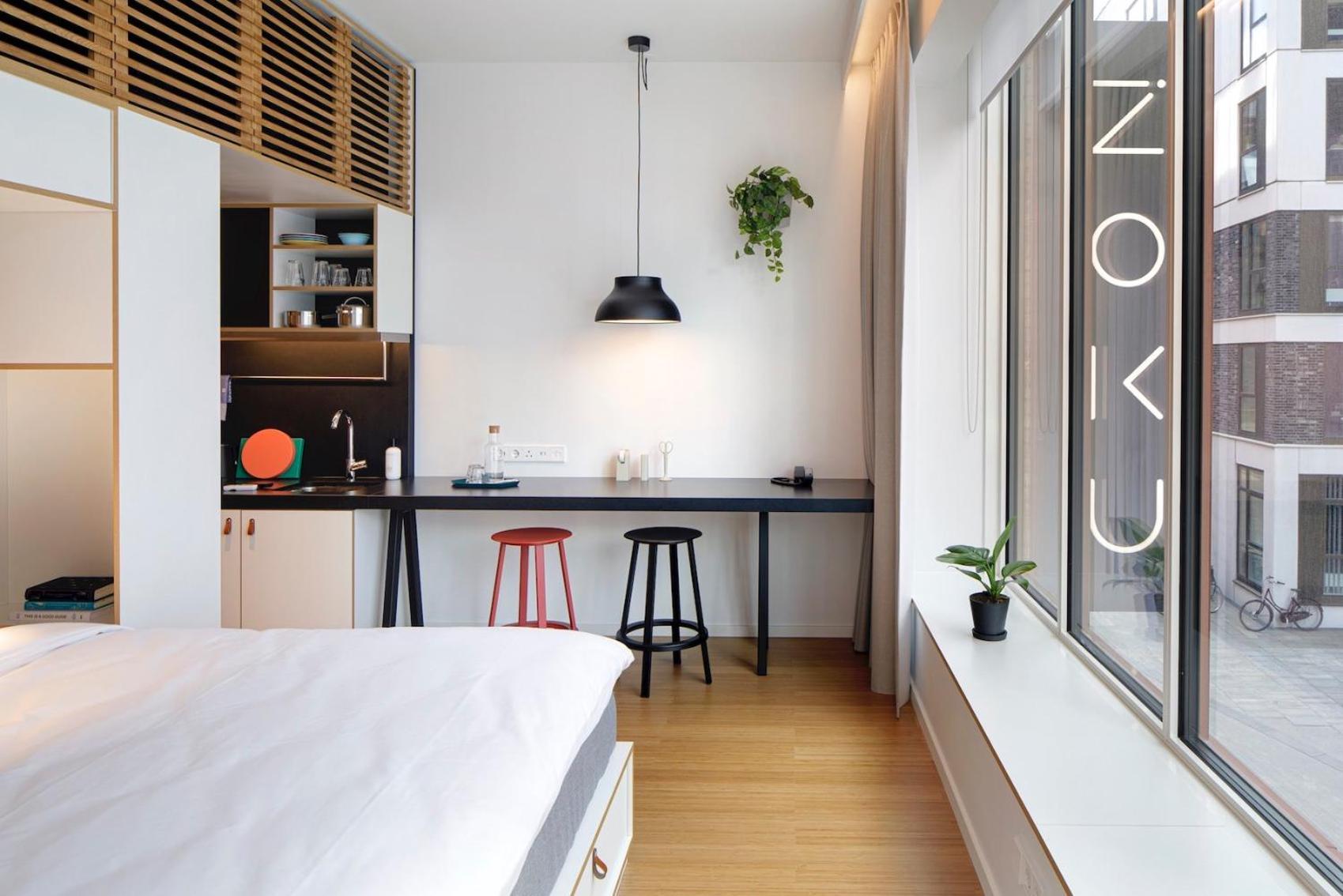Zoku Aparthotel 4*